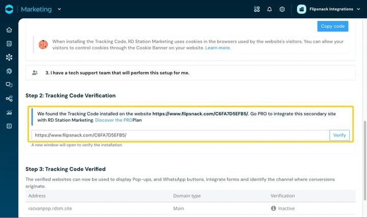 RD Station Tracking Code Verification showing the tracking code found on a Flipsnack profile URL